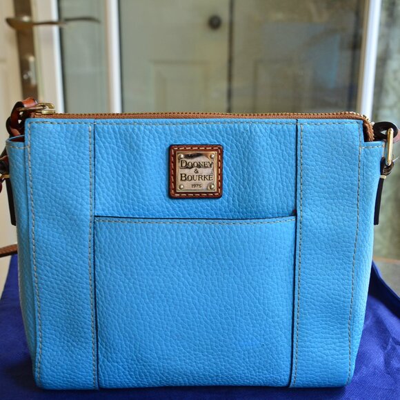 Dooney & Bourke crossbody purse - Picture 2 of 13